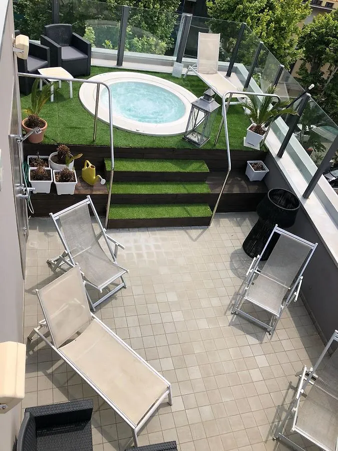 Q Hotel Rimini 3*,