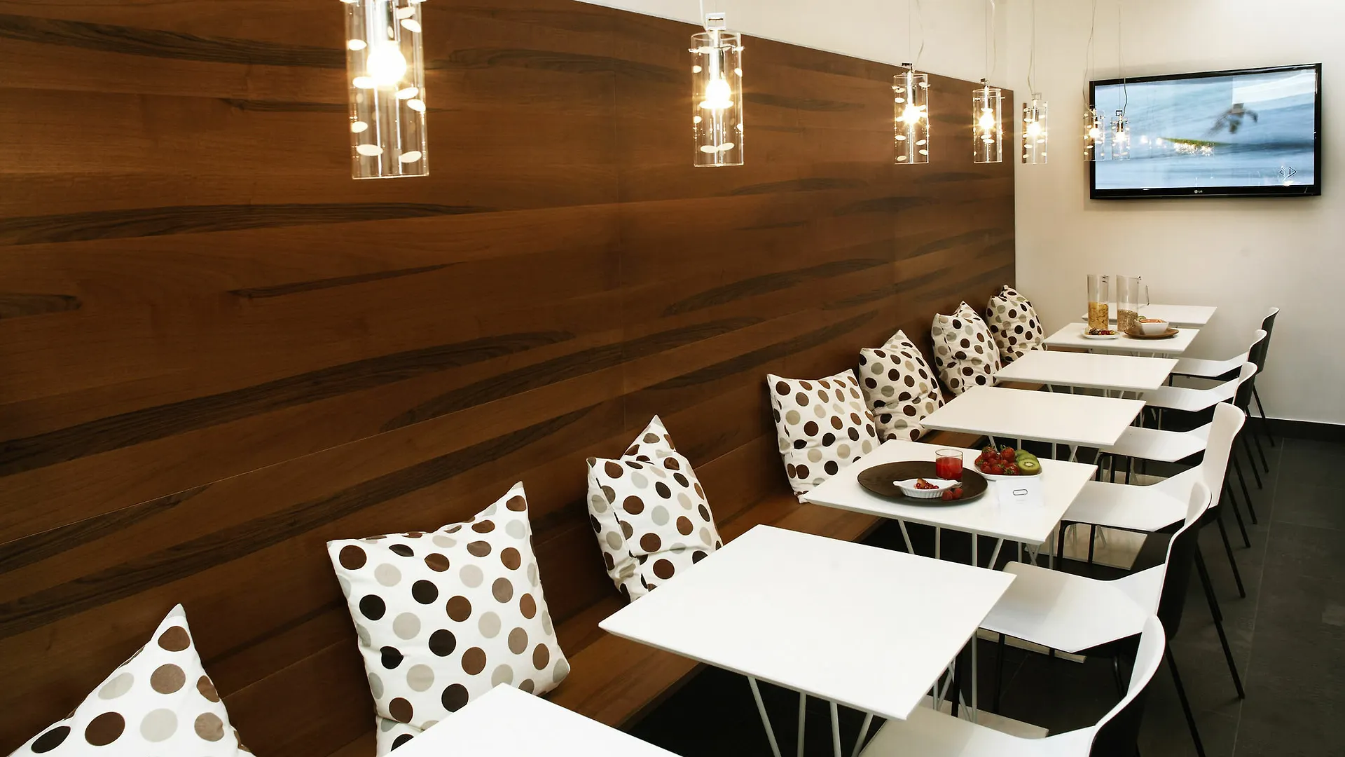 Q Hotel Rimini 3*,