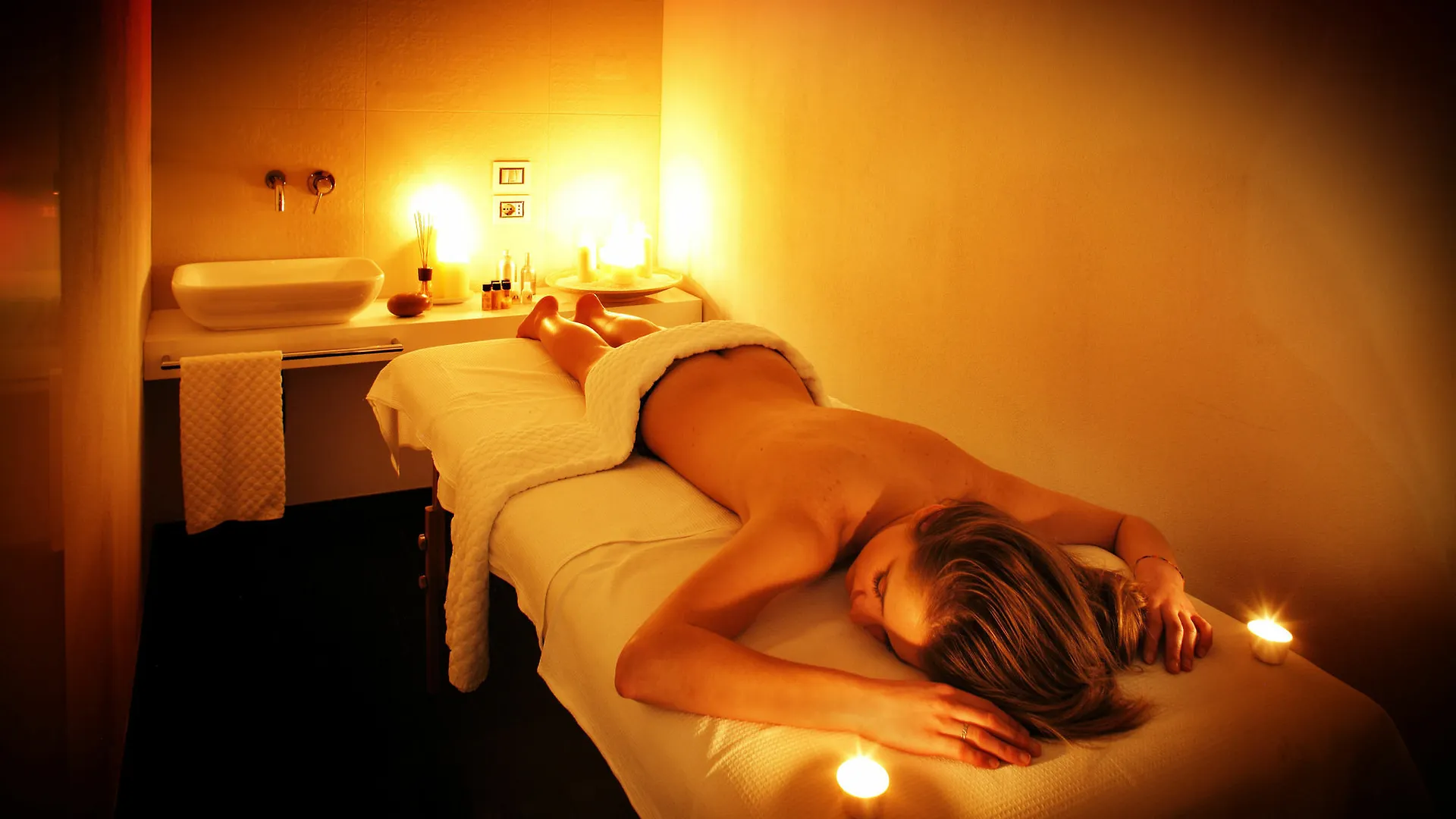 Q Hotel Rimini 3*,  Italy
